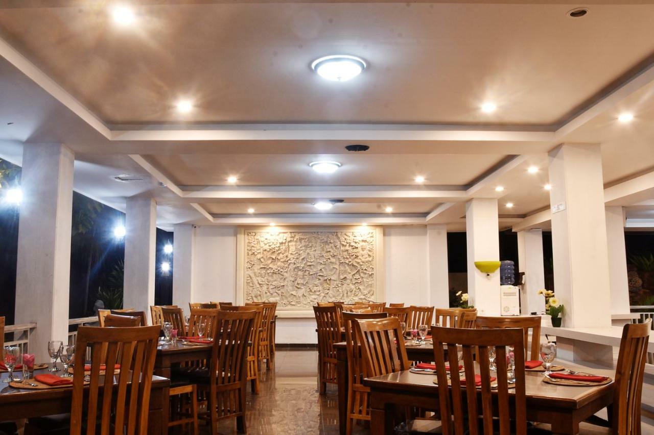 Puri Saron Senggigi Hotel Exterior foto